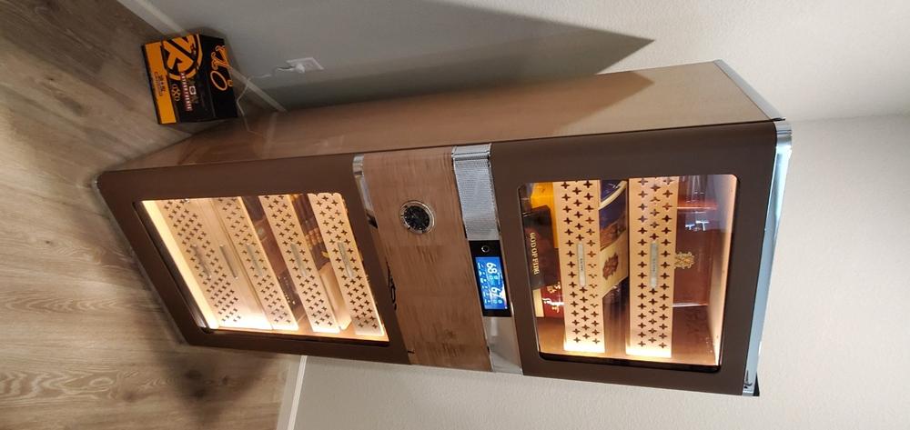 Raching RR980 Reserva RR Series 3000-Cigar Electric Humidors - Customer Photo From Anonymous