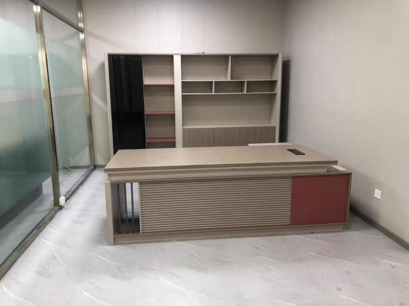 Boss Desk Simple corner Desk - Customer Photo From Ethan Moore