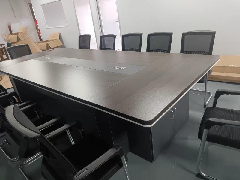 Classic Rectangular Office Desk – Ideal for Meetings - Customer Photo From Olivia James