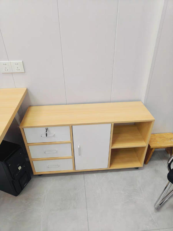 Compact & Simple Computer Desk for Senior Management - Customer Photo From Olivia Thomas