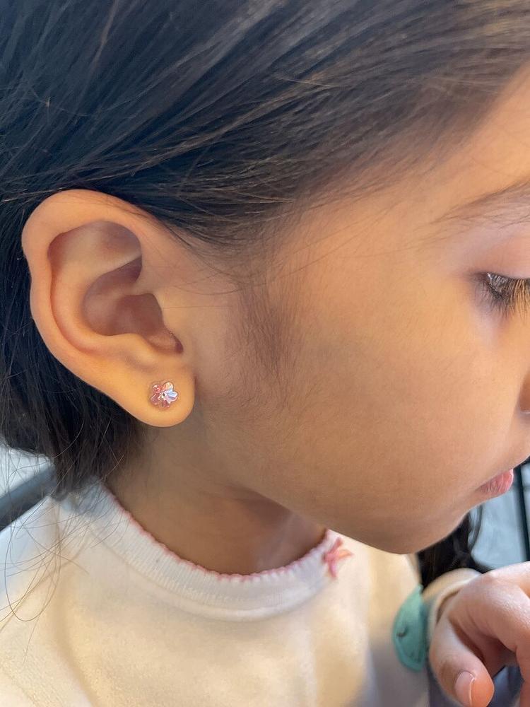 Medical Plastic 6mm Flower Earrings - Customer Photo From Lupita Q.