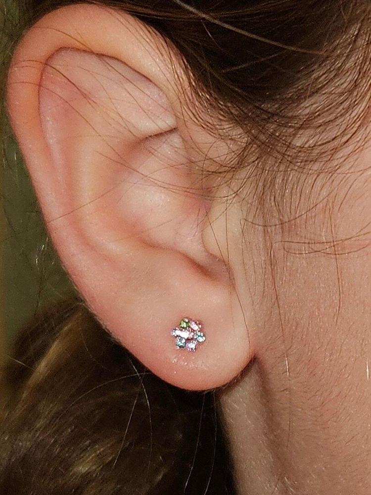 Medical Plastic 5mm Daisy Earrings - Customer Photo From Maureen B.