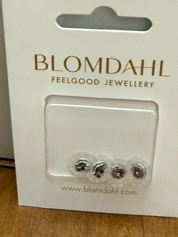 Package of 4 Medical Plastic Earring Backs - Customer Photo From M.S. 