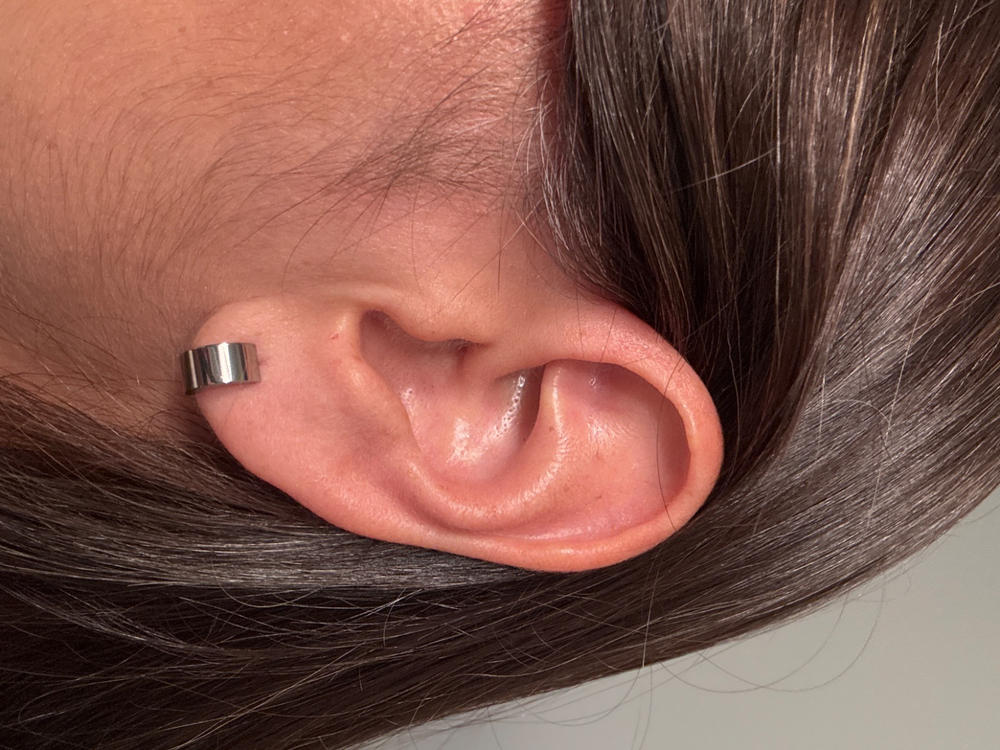 Plain Grand Curved Pendant Earrings - Customer Photo From Anonymous