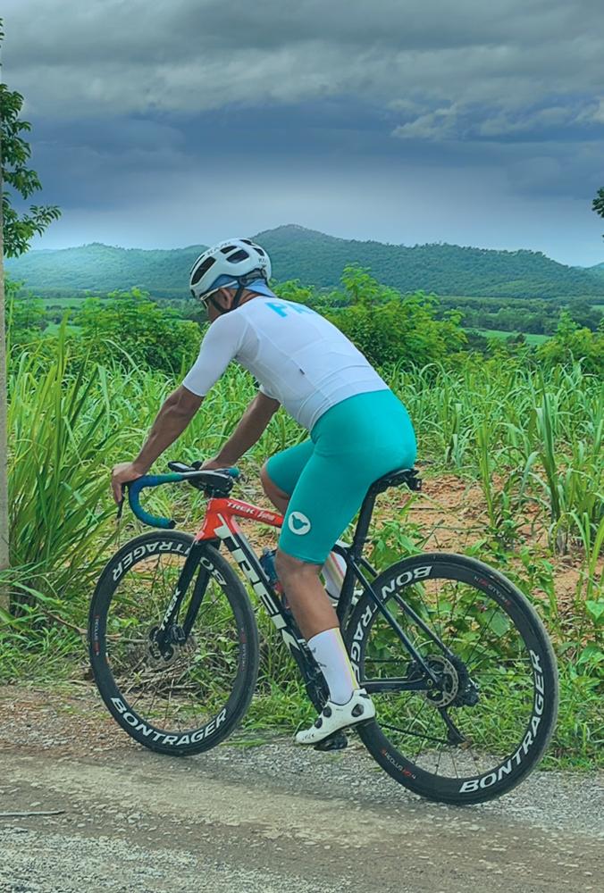 ウェア Black Sheep Cycling MEN'S CARGO BIB L Black Sheep Cycling Cargo Bib Shorts in Black for Men – DSTNC