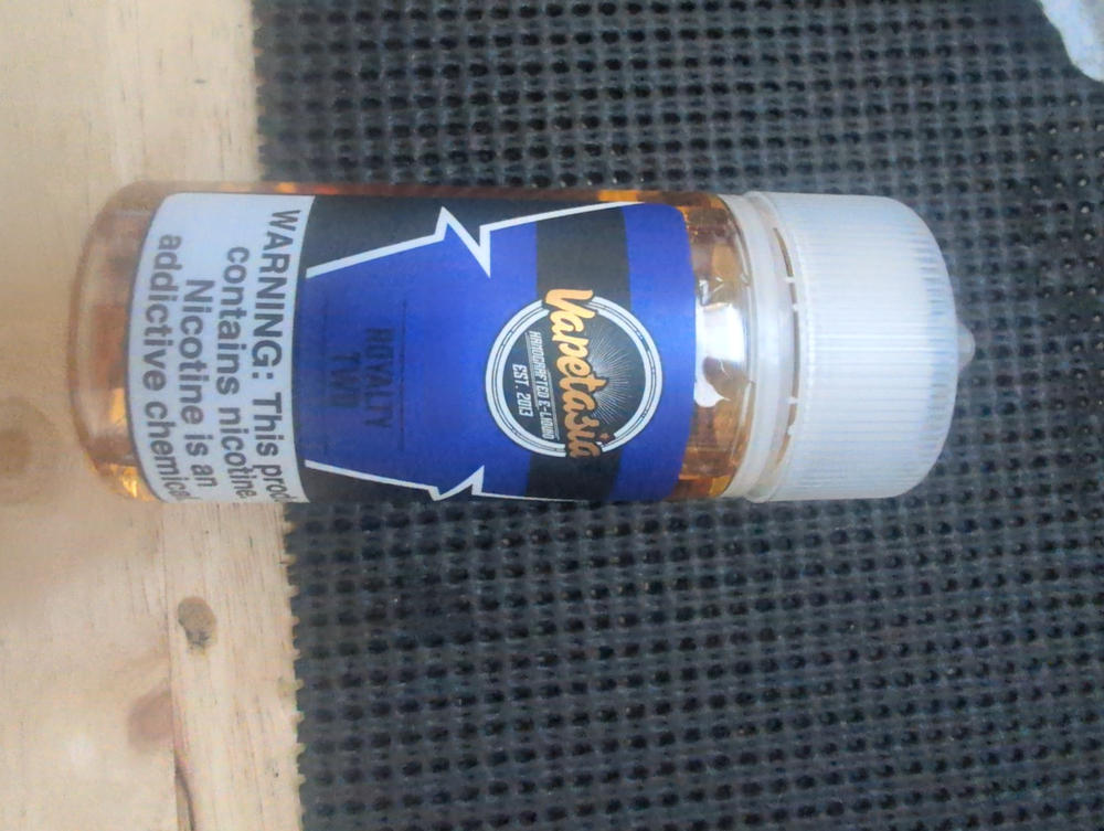 Royalty Two E-Liquid Vapetasia 100ml - 3 MG - Customer Photo From Patrick Clark