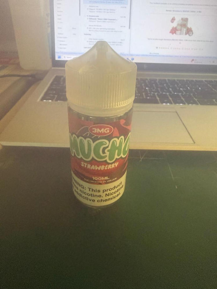 Strawberry MUCHO 100ml - 3 MG - Customer Photo From Jeff Snodgrass