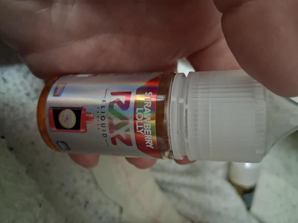 Strawberry Lolly Pod Juice x RAZ Salt 30ml - 55 MG - Customer Photo From Dori Silvey Reeves