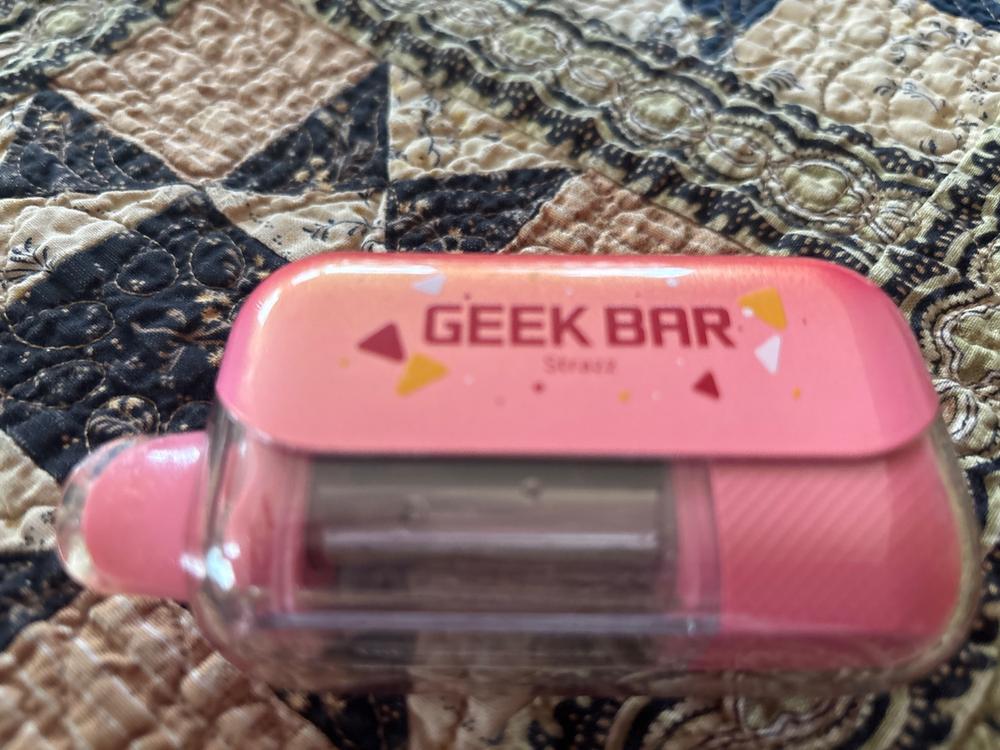 Geek Bar CLR Disposable | 50K Puffs - Sour Strawberry - Customer Photo From Anonymous
