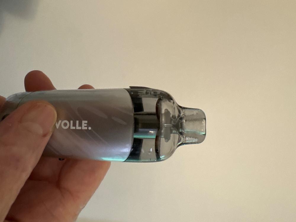 SMOK VOLLE Pod Kit | 1000mAh Rechargeable Pod System - Black - Customer Photo From Anonymous