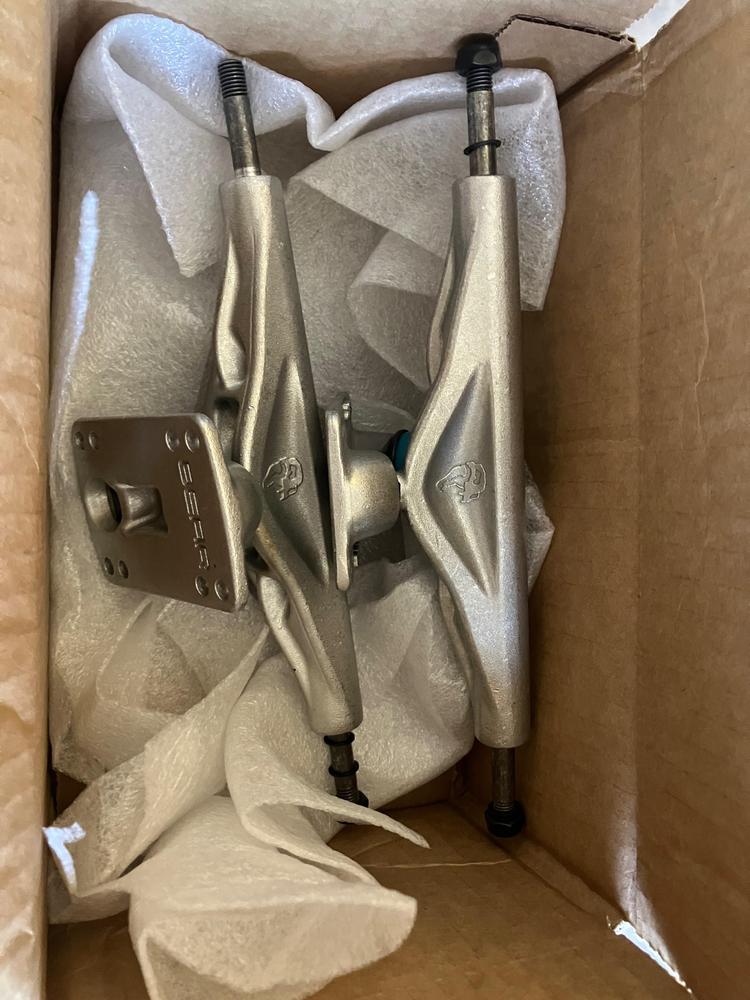 Polar Bear 180mm • Landyachtz