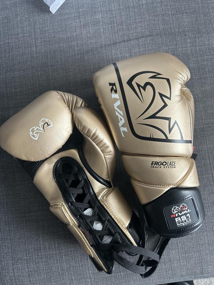 RIVAL Boxing RS1 2.0m Pro Lace Up Sparring Gloves – Forza Sports