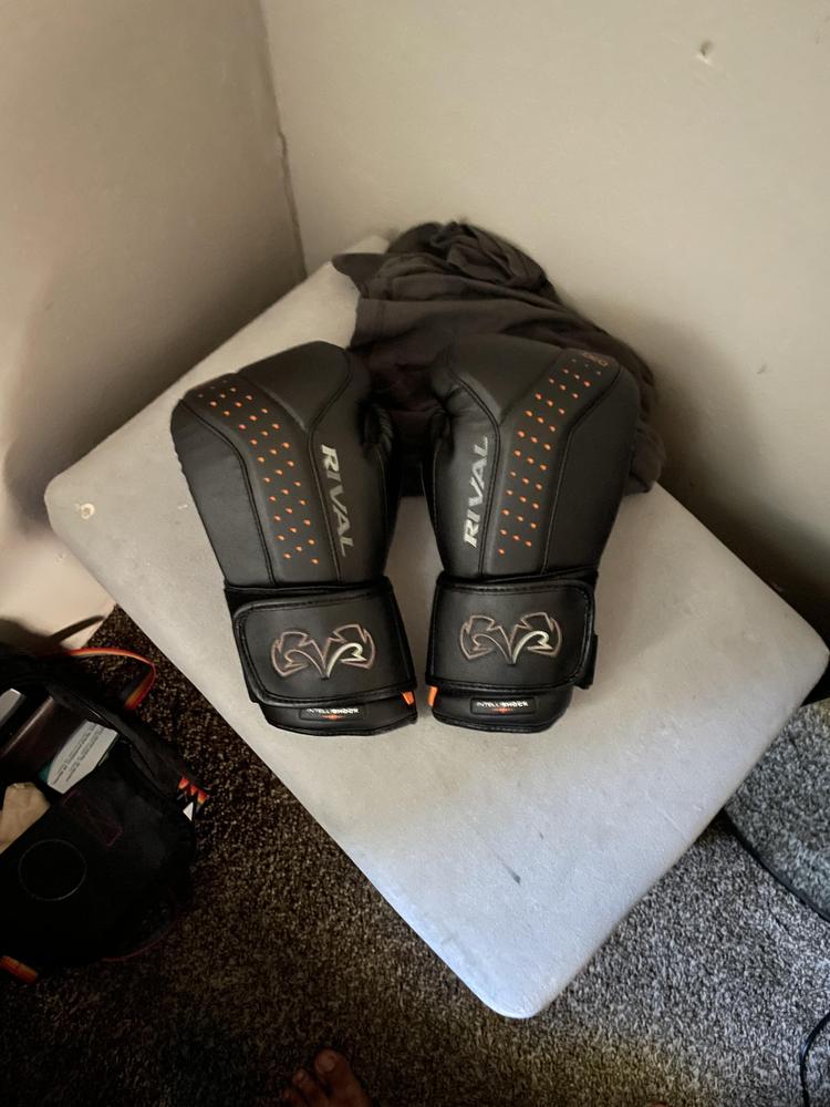 RB10 Shock Hook and Loop Boxing Bag Gloves – Forza Sports