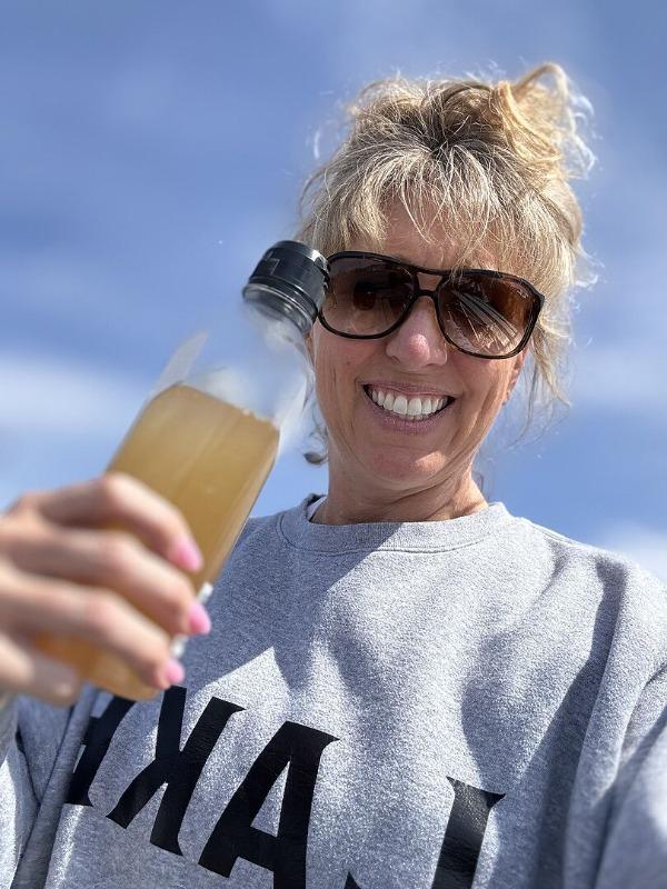 JYM Hydration - Customer Photo From Jennifer R.