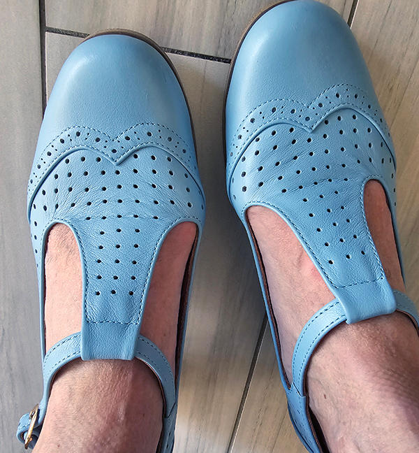 【ＳＵＥＣＯＭＭＡ ＢＯＮＮＩＥ】Fev Mary jane－BLUE Wave mary jane sneakers 커다란 리본 포인트가 사랑스러운 슈
