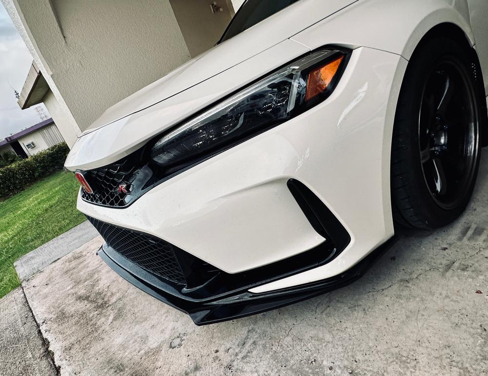 2023+ Honda Civic Type R S-Style V1 Front Lip - Customer Photo From Garret