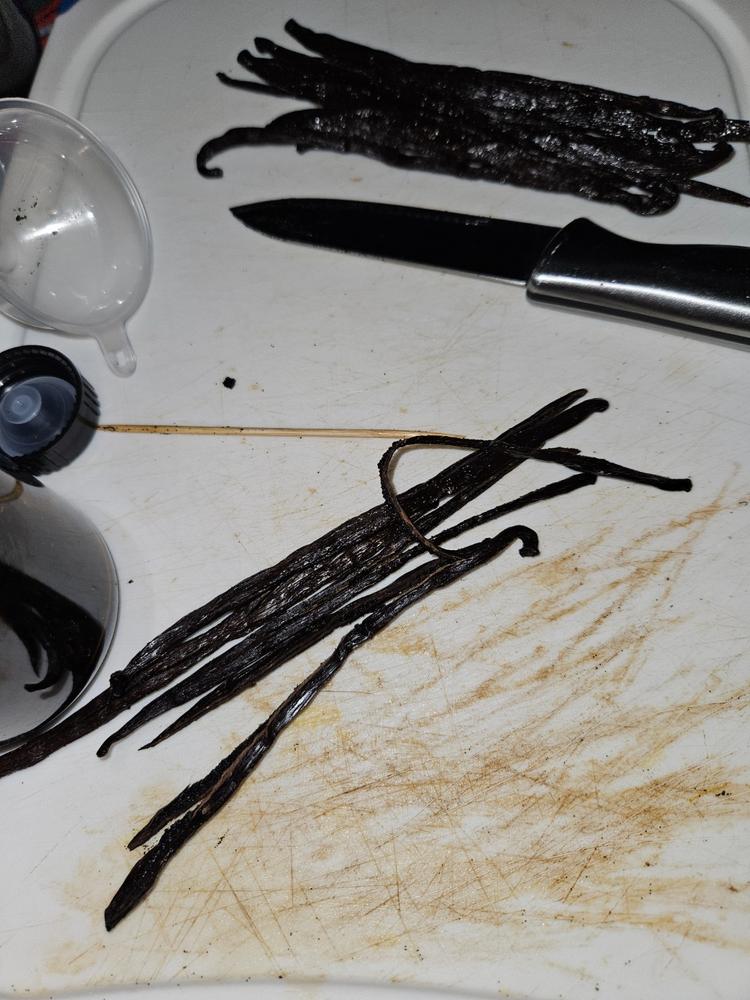 Extract Grade B Madagascar Vanilla Beans - Customer Photo From Kristoffer Kuhne