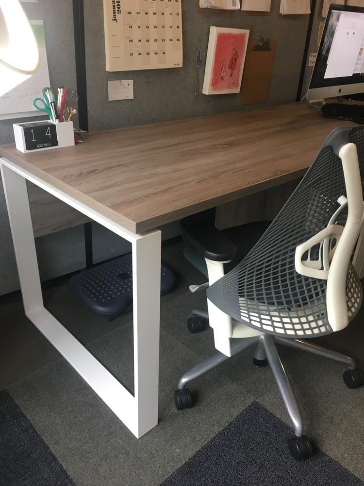 Gammel desk with reversible deals storage return