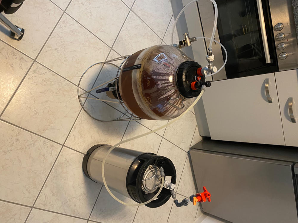 Flow Stopper Filler For Kegs and Growlers - Customer Photo From Denni S.