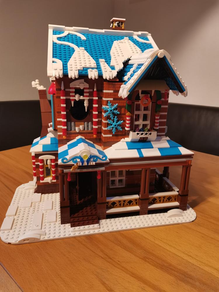 Mould King 16011 The Christmas House with sound, lights and steam - Customer Photo From Josef Prückl