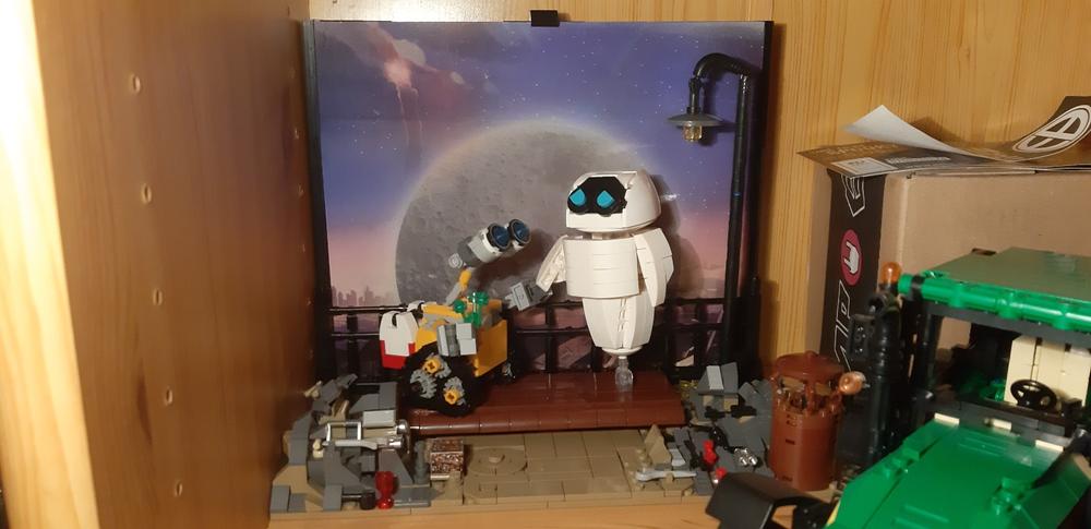 TUOLE L8003 Robot Love Wall E - Customer Photo From Anonymous