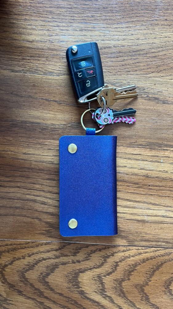 The Snaps Keychain Wallet - Customer Photo From chrissy morgan