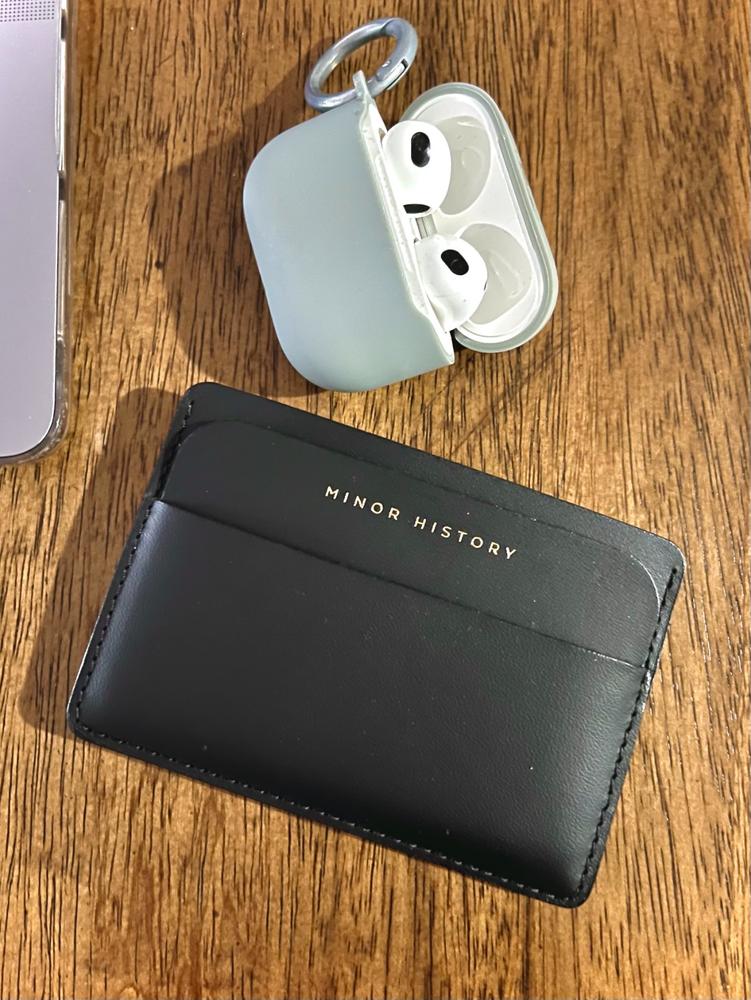 The Midtown Wallet - Customer Photo From Anonymous