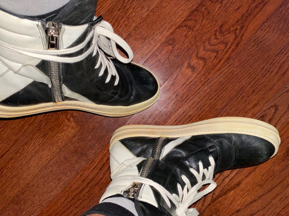 I change the laces on the pisa jadon to mimic the new rick owens ones. It  turns out awesome but I wish the laces are longer. These laces are 3/4”  thick and