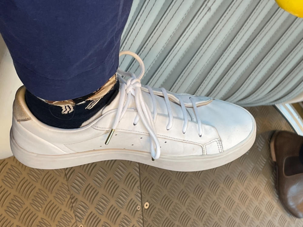 White Rope Lace - Gold Metal Aglet - Customer Photo From Lindsay Toweel
