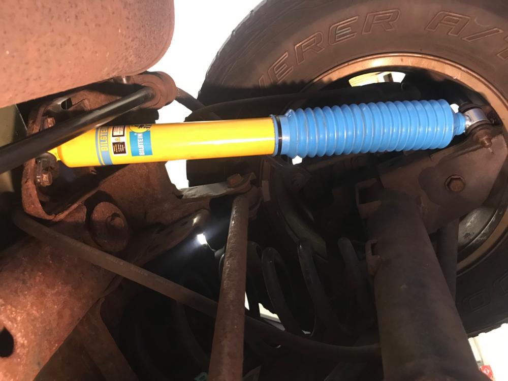 Bilstein 4600 Monotube OEM Shocks Set for 2007-2018 Jeep Wrangler JK 4WD - Customer Photo From Emil Stoessel