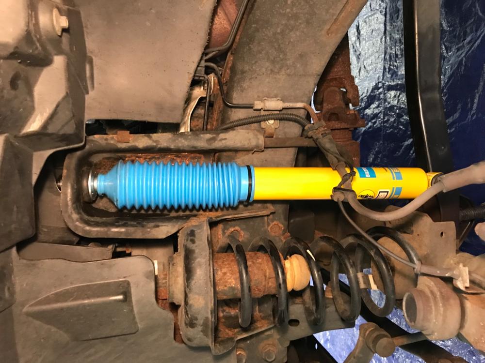 Bilstein 4600 Monotube OEM Shocks Set for 2007-2018 Jeep Wrangler JK 4WD - Customer Photo From Emil Stoessel