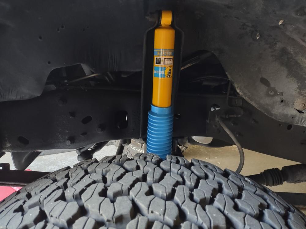 Bilstein 4600 Monotube OEM Shocks Set for 1982-1997 Ford F350 4WD - Customer Photo From Peter Gagnon
