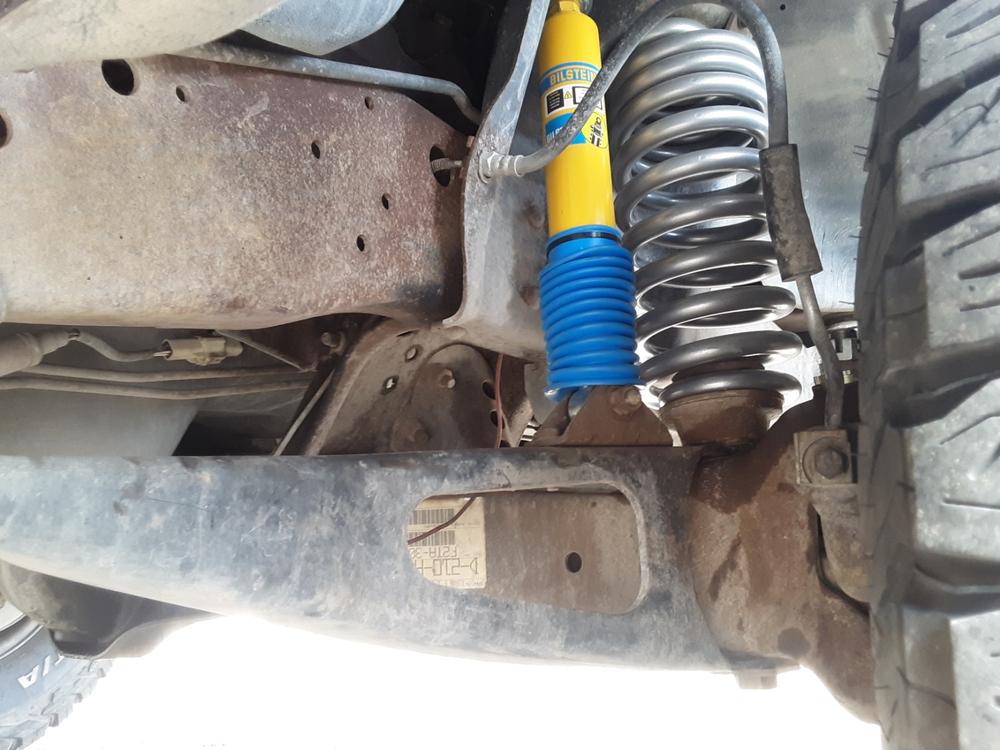 Bilstein 4600 Monotube OEM Shocks Set for 1980-1996 Ford F150 4WD - Customer Photo From Christopher Kangas