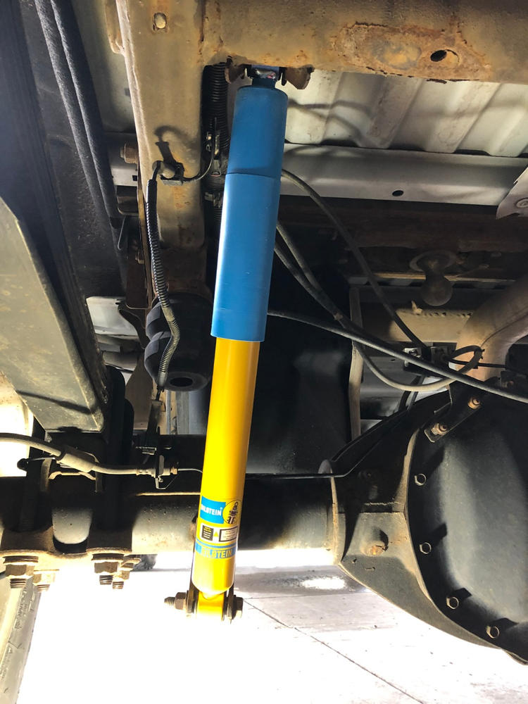 Bilstein 4600 Monotube OEM Shocks Set for 2011-2023 Chevrolet Silverado 2500 HD 4WD RWD - Customer Photo From alan fedden