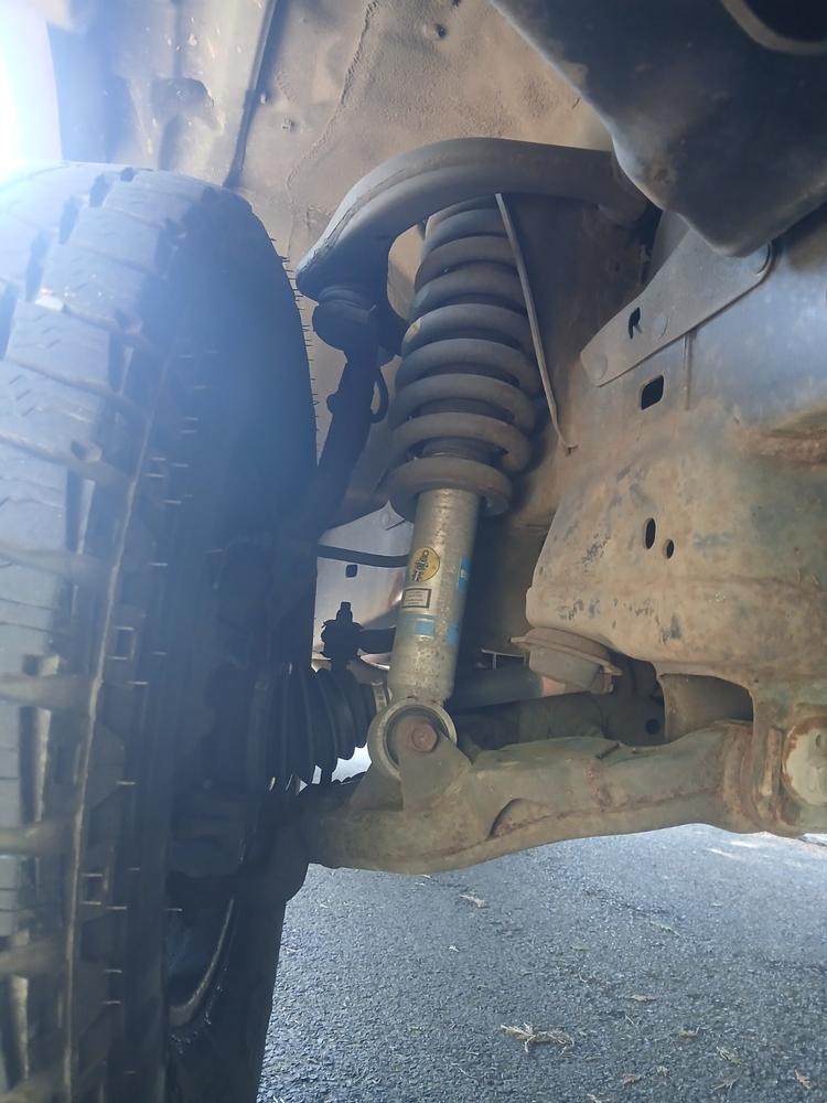 Bilstein 5100 Monotube Shocks Rear Pair for 2000-2006 Toyota Tundra 4WD RWD Crew Cab - Customer Photo From Spencer Butterfield 