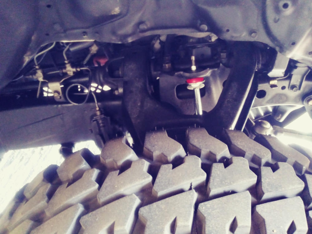 Skyjacker N8000 Nitrogen Gas Shocks Set for 1990-1995 Toyota 4Runner 4WD RWD - Customer Photo From David Bradway