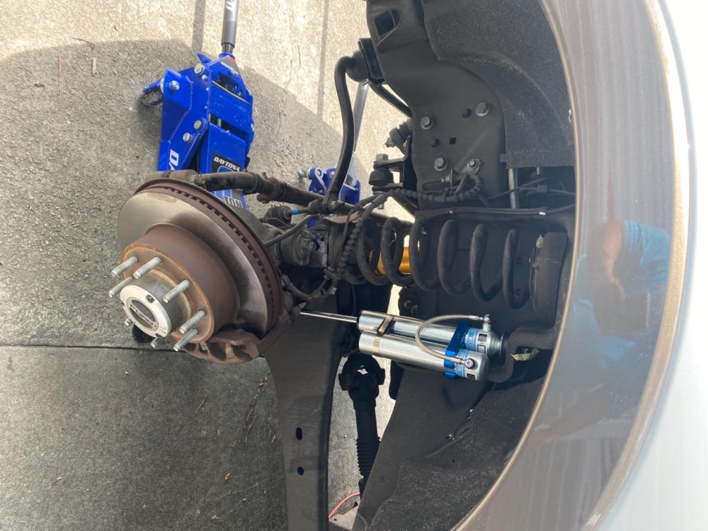 Bilstein 5160 w/ Remote Reservoir Shocks Set for 2017-2025 Ford F250 Super Duty 4WD w/2-2.5" lift - Customer Photo From robert w hall jr