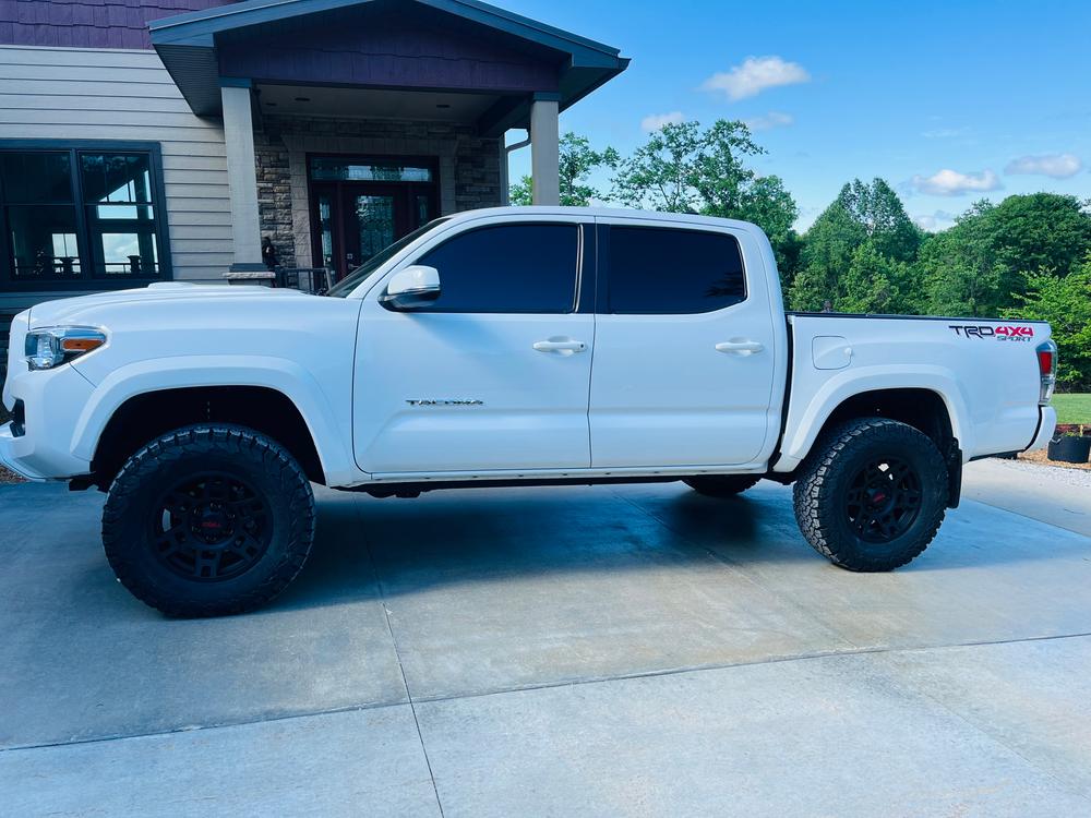 Bilstein 6112 2" Lift System - 16-23 Toyota Tacoma 6-Lug - Customer Photo From Jason H