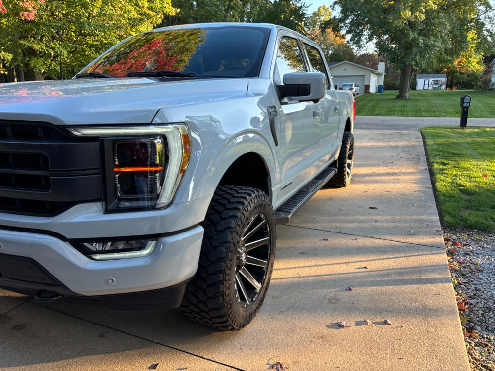 Bilstein 6112 Strut & Spring Assembled + Rear 5160 Reservoir Shocks Set for 2021-2024 Ford F150 4WD - Customer Photo From Zac Lundgren