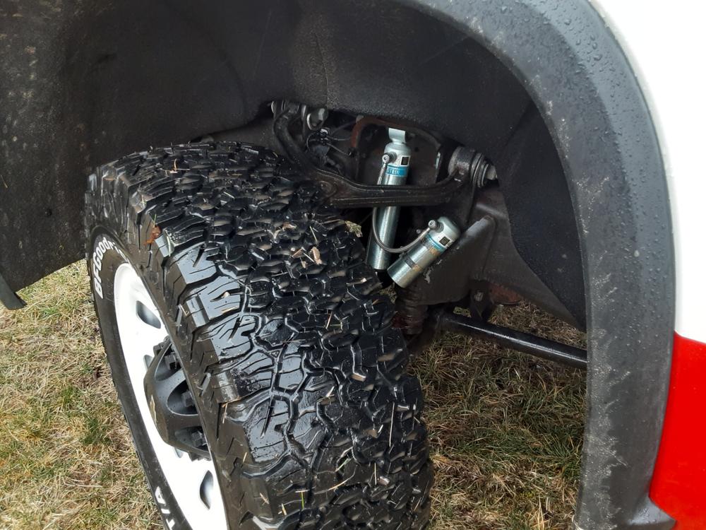 Bilstein B8 5160 w/ Remote Reservoir Shocks Rear Pair for 2011-2021 Chevrolet Silverado 3500 HD 4WD RWD - Customer Photo From Patrick Ash