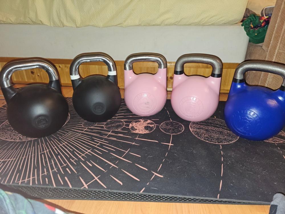 Competition Kettlebell Custom Set - Customer Photo From Thomas Bores