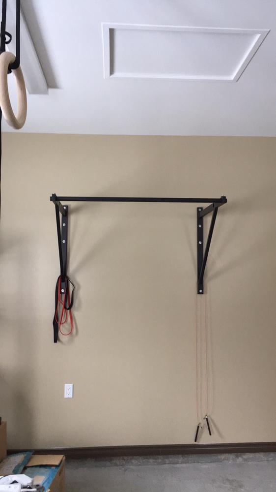 Adjustable Wall Or Ceiling Mounted Pull Up Bar Bells Of Steel
