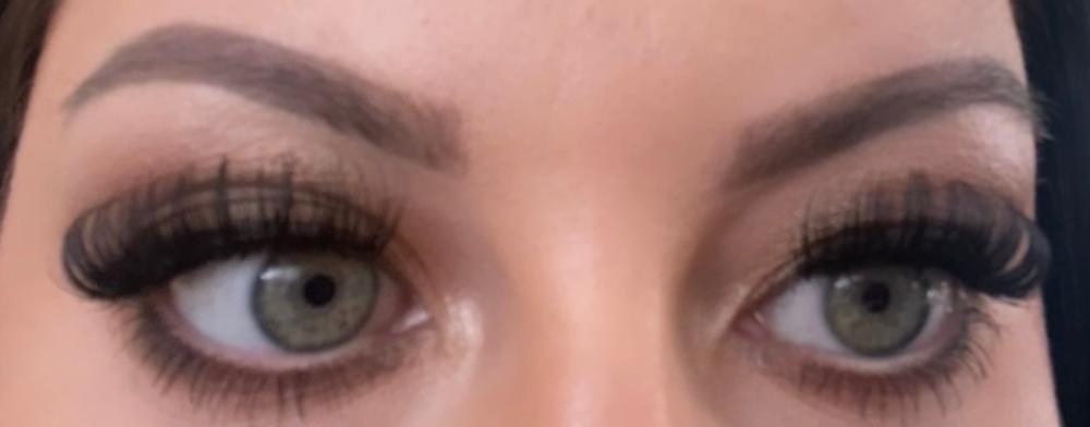 FOXY VOLUME RUSSIAN STRIP LASHES - Customer Photo From Cally