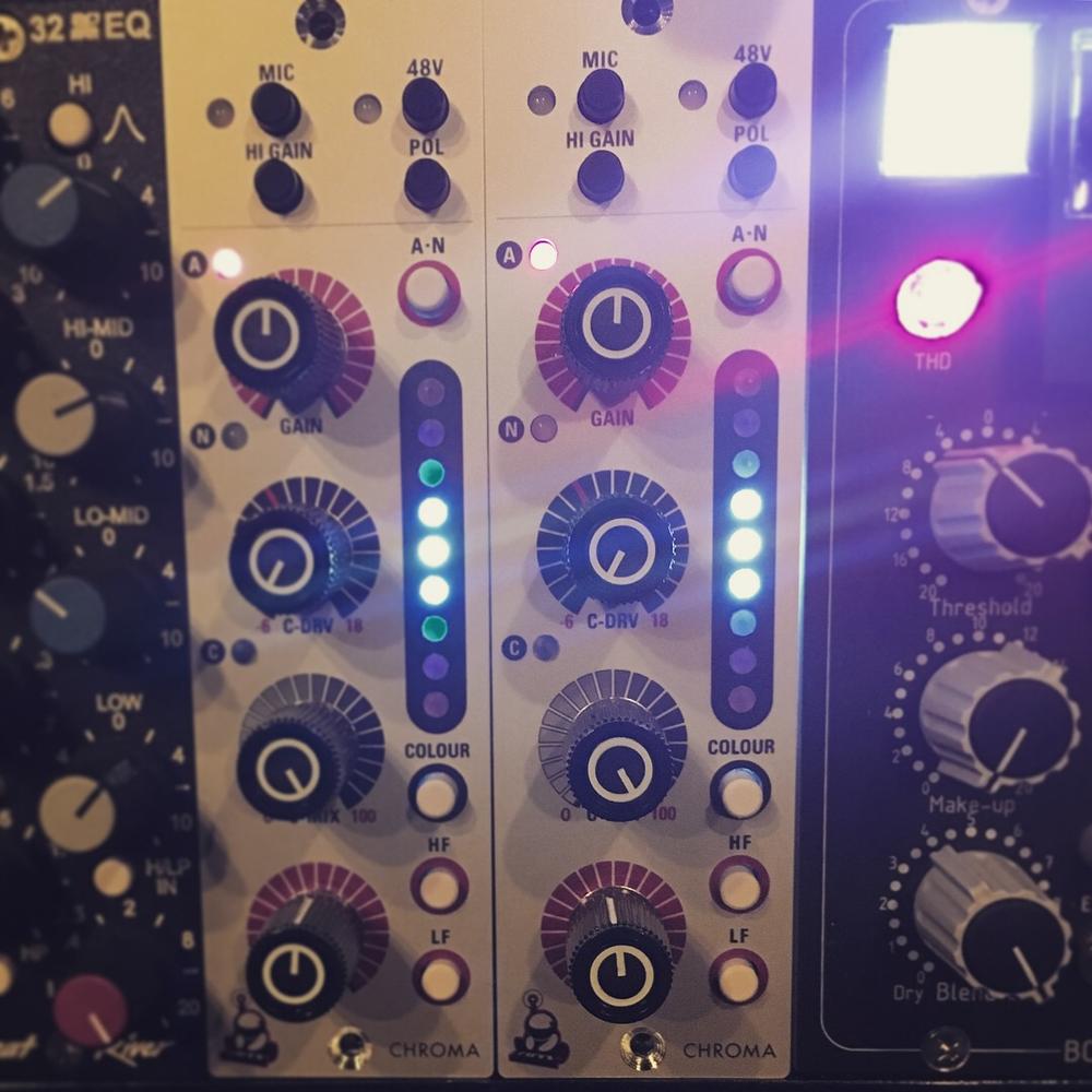 Chroma 500 Series Twin Tone-Amp – Louder Than Liftoff