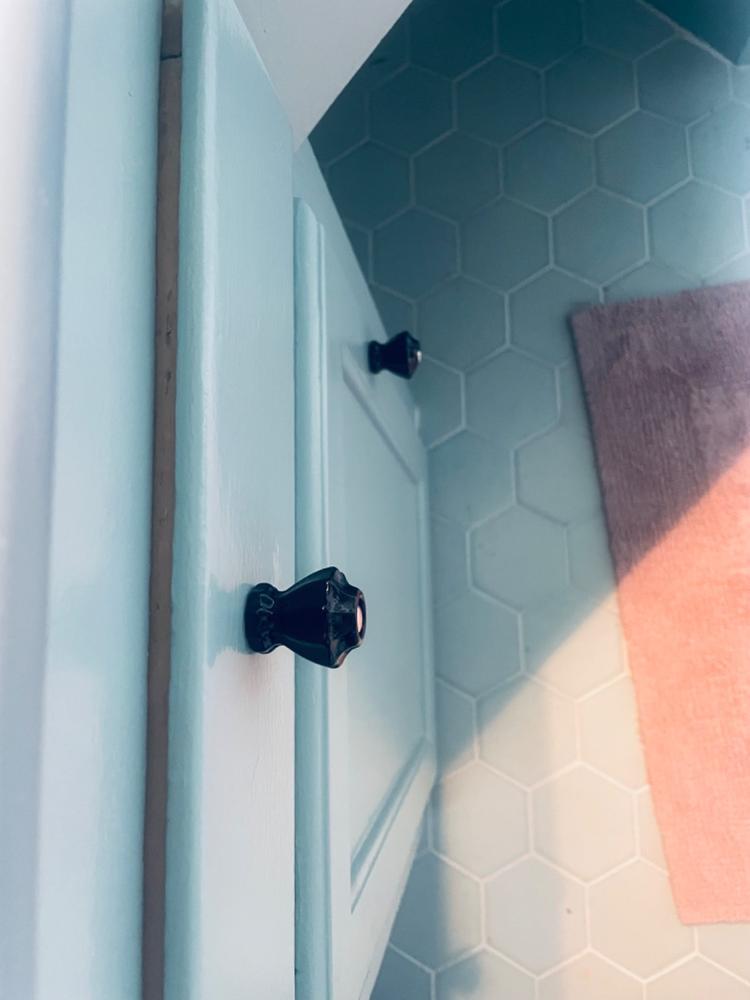 Fluted Glass Cabinet Knob ~ Black - Customer Photo From Julie Hill