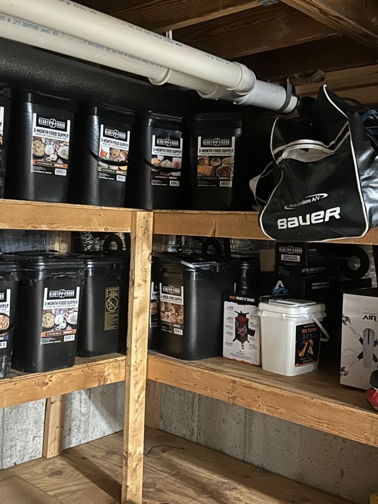 Ultimate Solar Power & Cooking Emergency Food Kit (9 items) - Customer Photo From Steven Swinehart