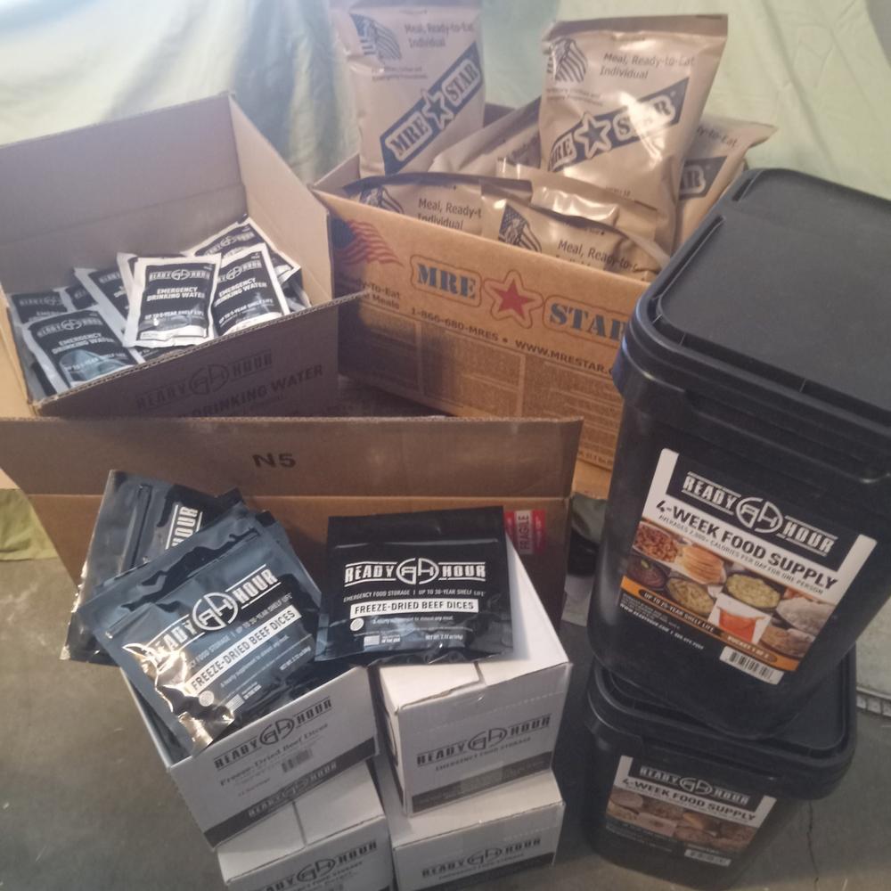 Bug-Out Bundle: MRE (12 meals) & Water (64 pouches) Cases - My Patriot  Supply