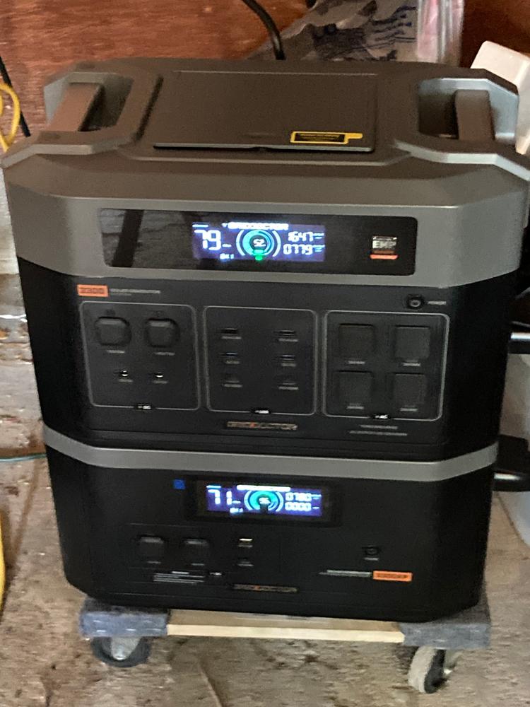 3300 Solar Generator System w/ EMP Intercept Technology + 2 FREE Waterproof 200W Solar Panels by Grid Doctor - Customer Photo From Kurt