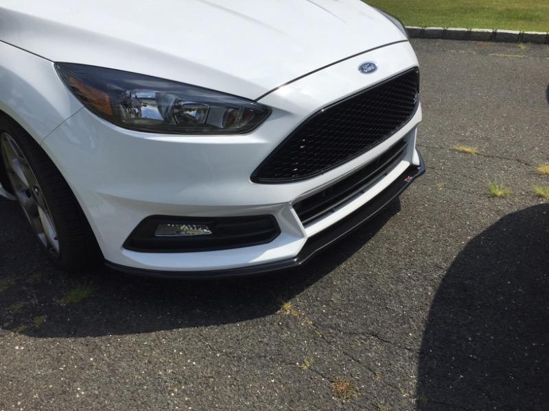 Triple R Composites Front Splitter - Ford Focus ST 2015-2018 – FSWERKS