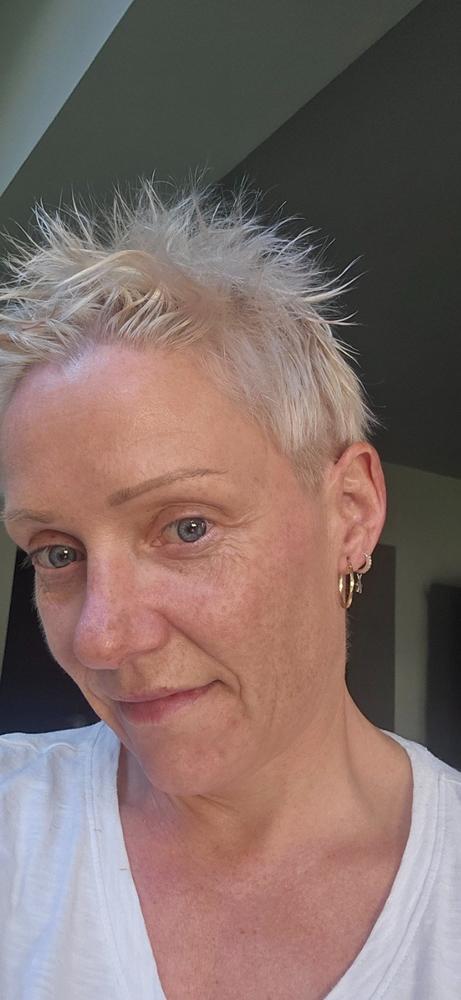 Square Wire Hoop Earrings 20mm - Solid 9ct gold - Customer Photo From Amanda-Jayne Comyn